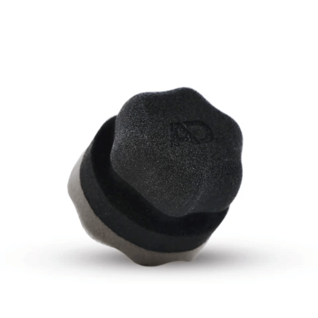 Contoured Trim & Tyre Dressing Waffle Applicator β Ergonomic Grip for Even Coverage