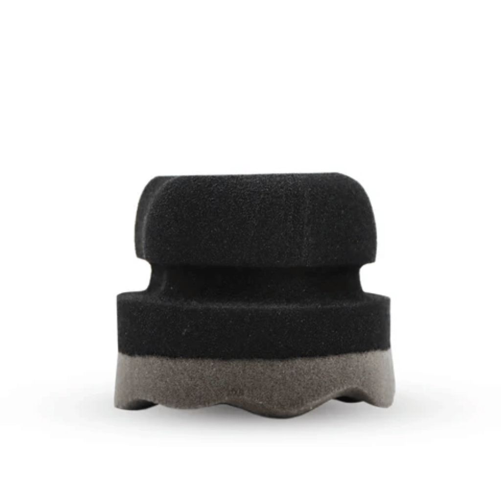 Contoured Trim & Tyre Dressing Waffle Applicator β Ergonomic Grip for Even Coverage