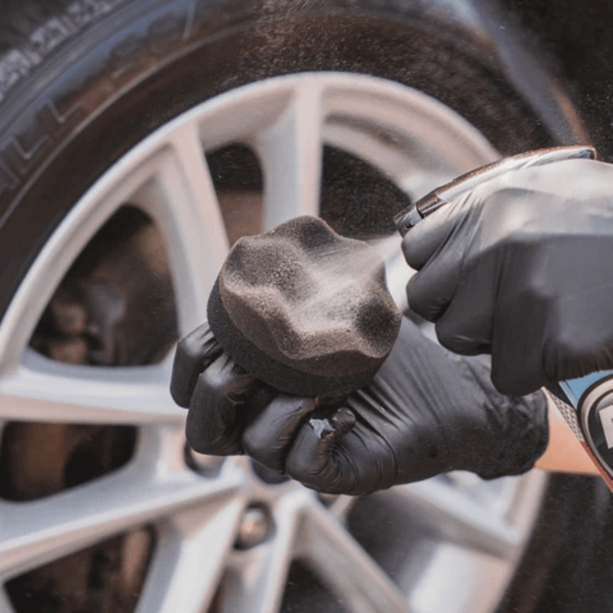 Contoured Trim & Tyre Dressing Waffle Applicator – Ergonomic Grip for Even Coverage