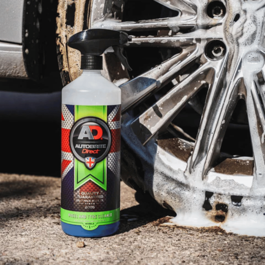 Wheel & Tyre Cleaner 500 ml – Non‑Acid Degreaser, Brightens Wheels & Preps Tyres